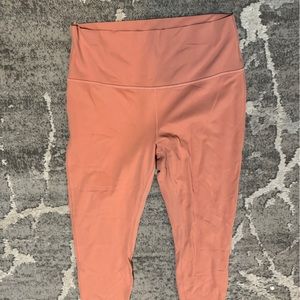 Lululemon capri pant never worn